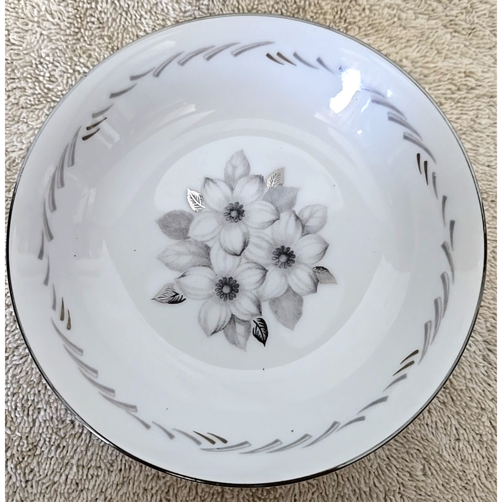 Narumi Bone China Fruit Bowl White Flower Silver Trim Replacement Pieces N635